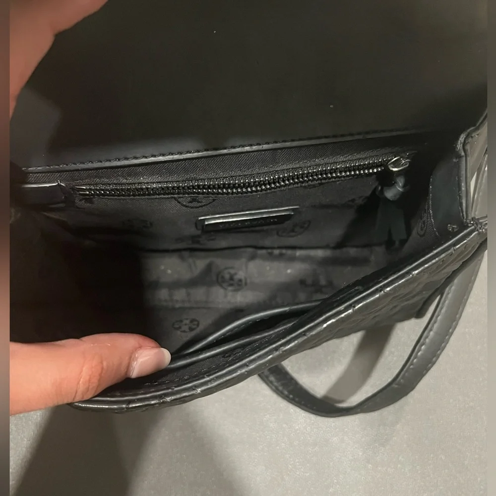 Tory Burch Black Matte Fleming Convertible Bag - Picture 9 of 10